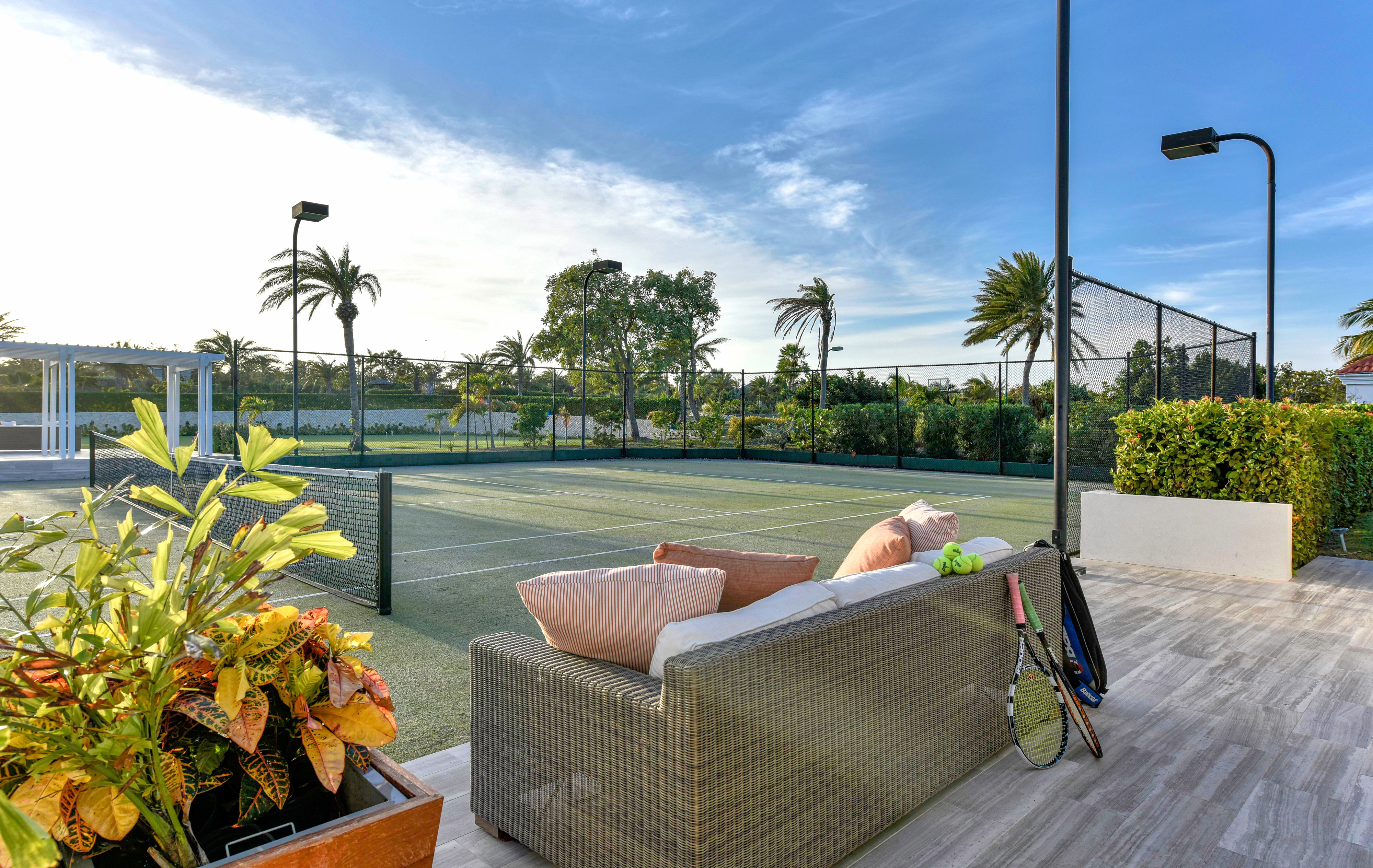 Tennis Court - MARIPOSA