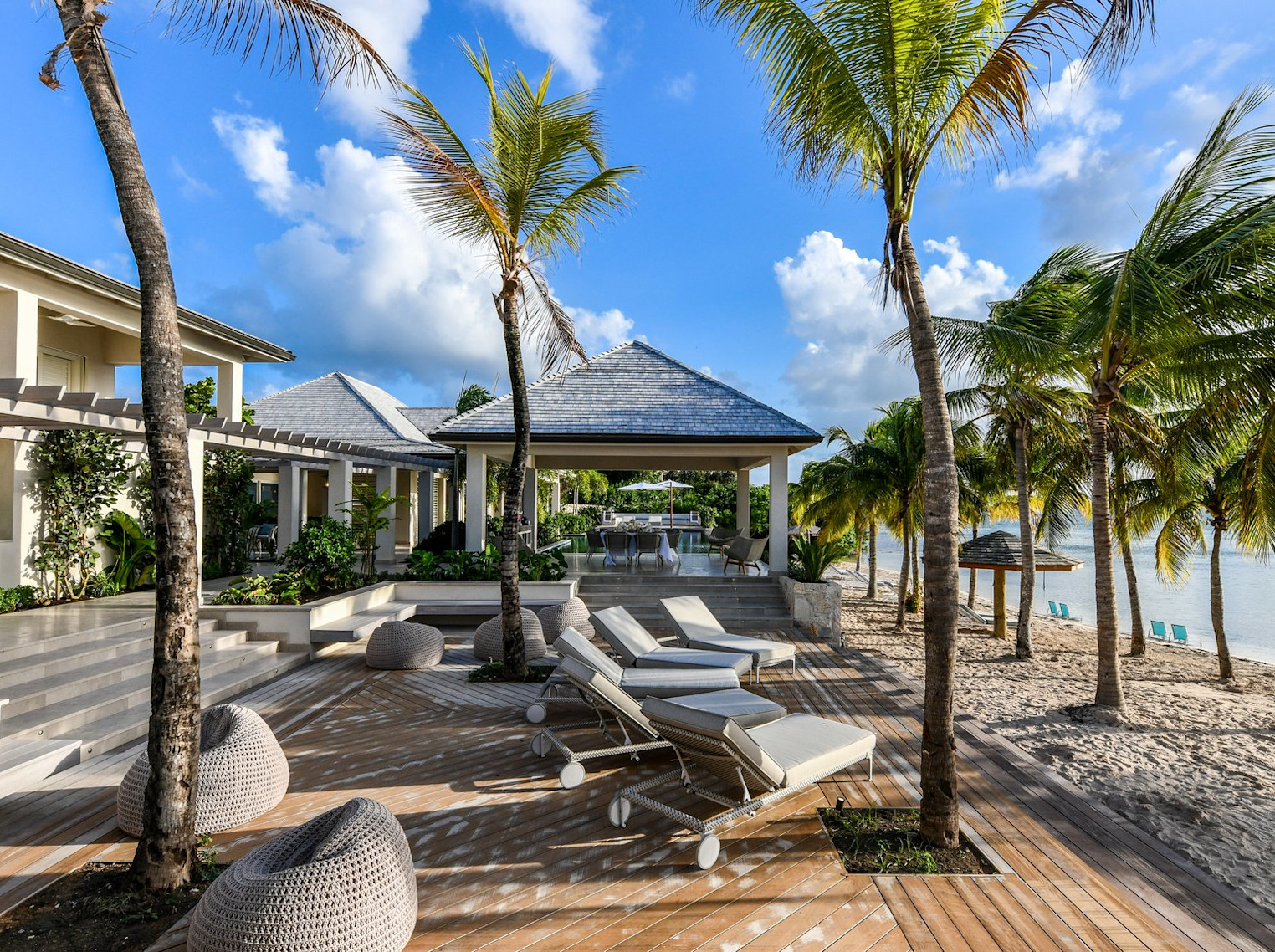 Room XDEL - Image 14