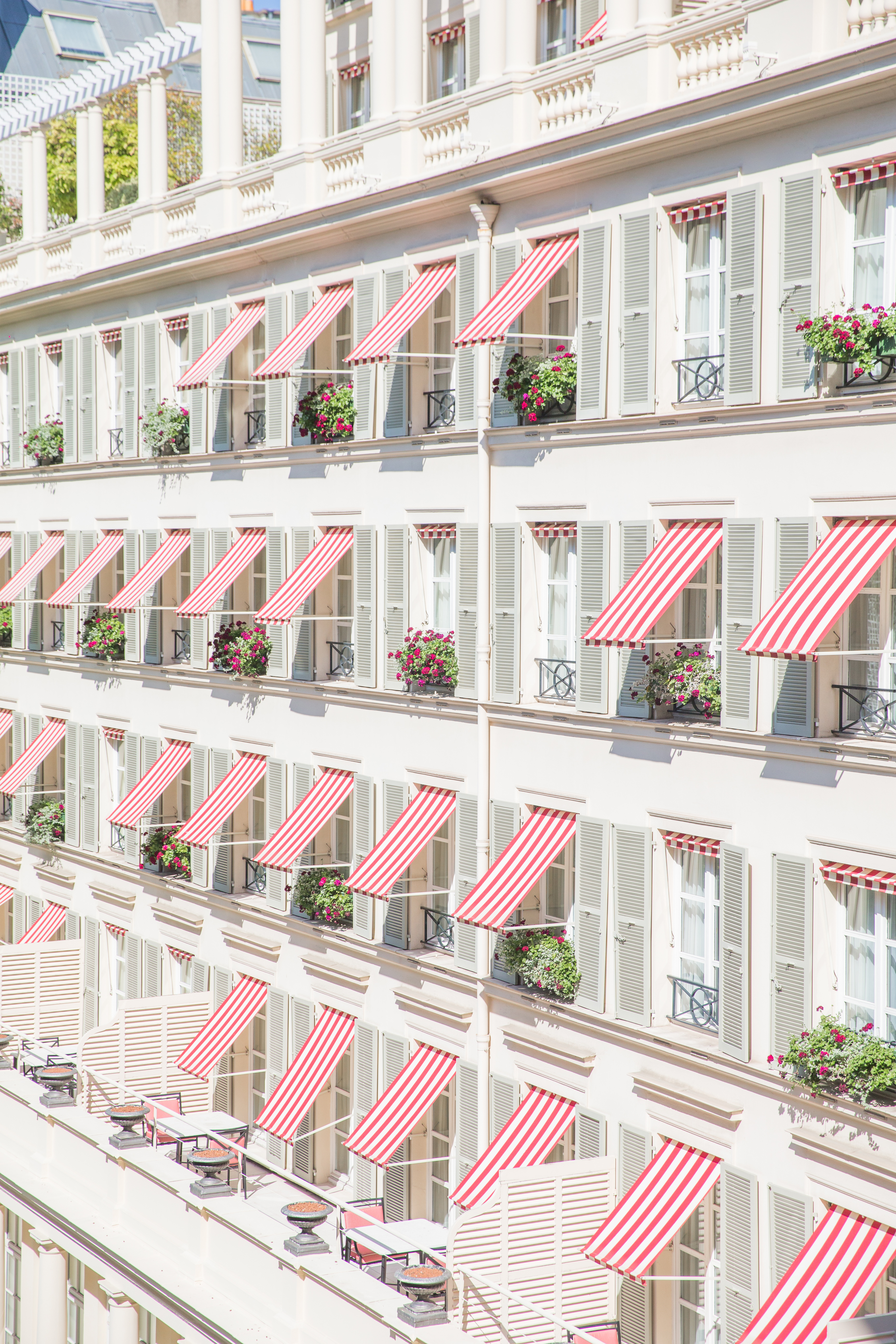 LBP - Façade coté jardin Français - Romain Réglade