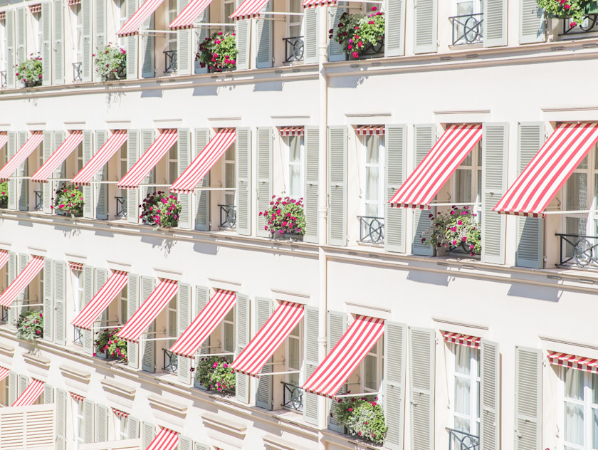 LBP - Façade coté jardin Français - Romain Réglade