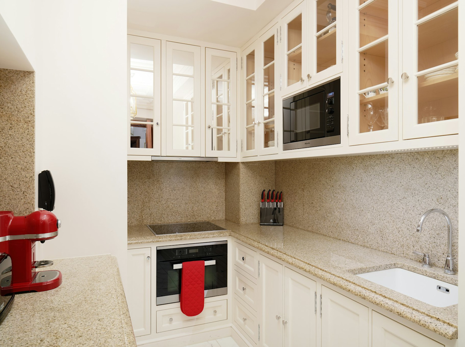 LAN - Room RS - Image 7