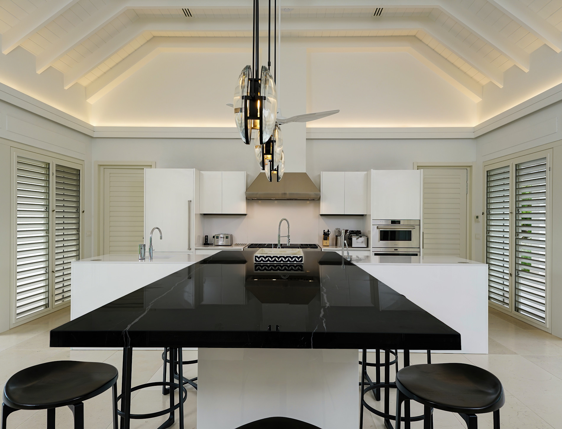 JBI-PrvRes TyCompton Kitchen 2-300dpi