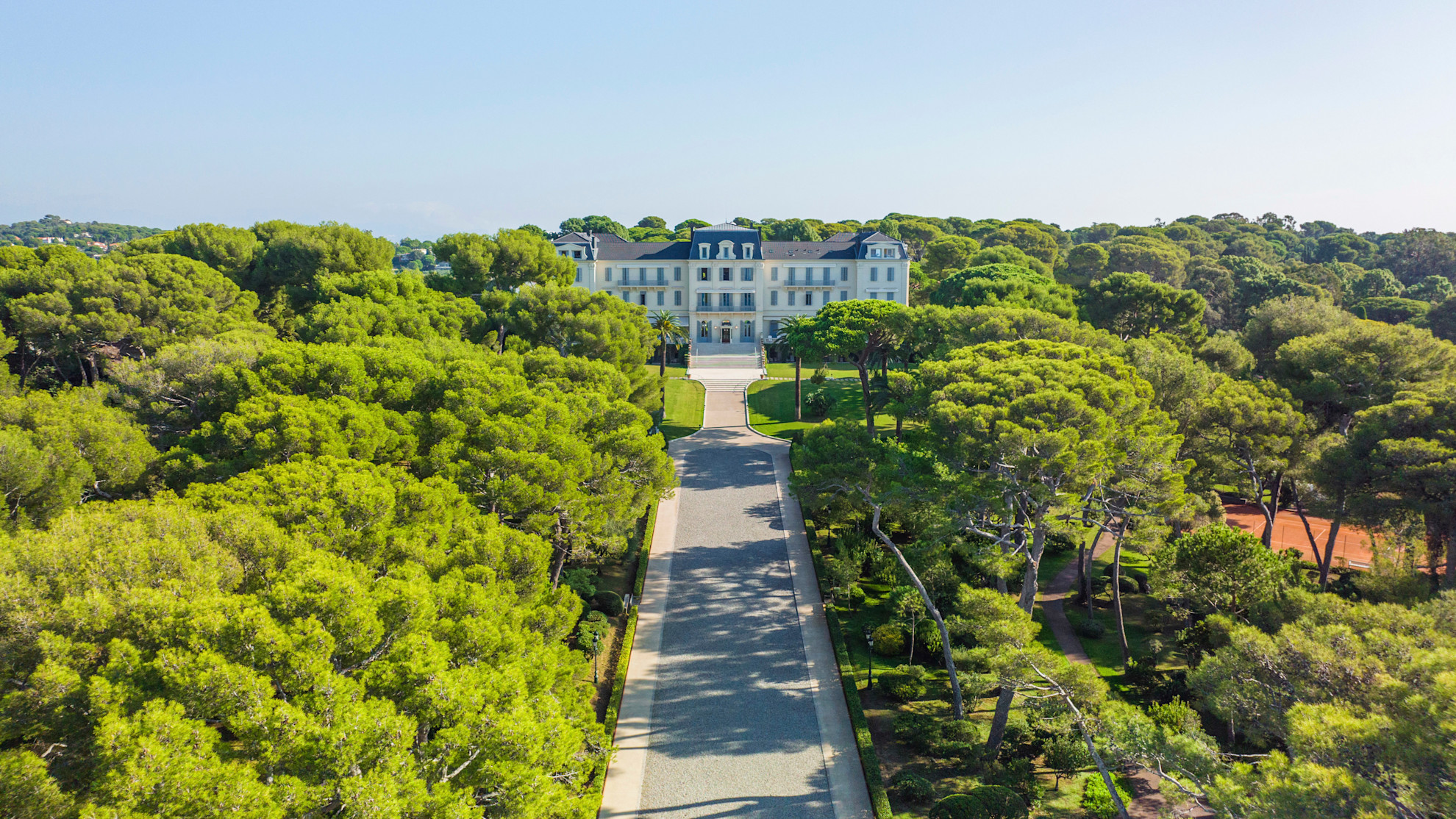 HDC - Aeria view of the hotel