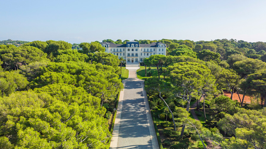 HDC - Aeria view of the hotel