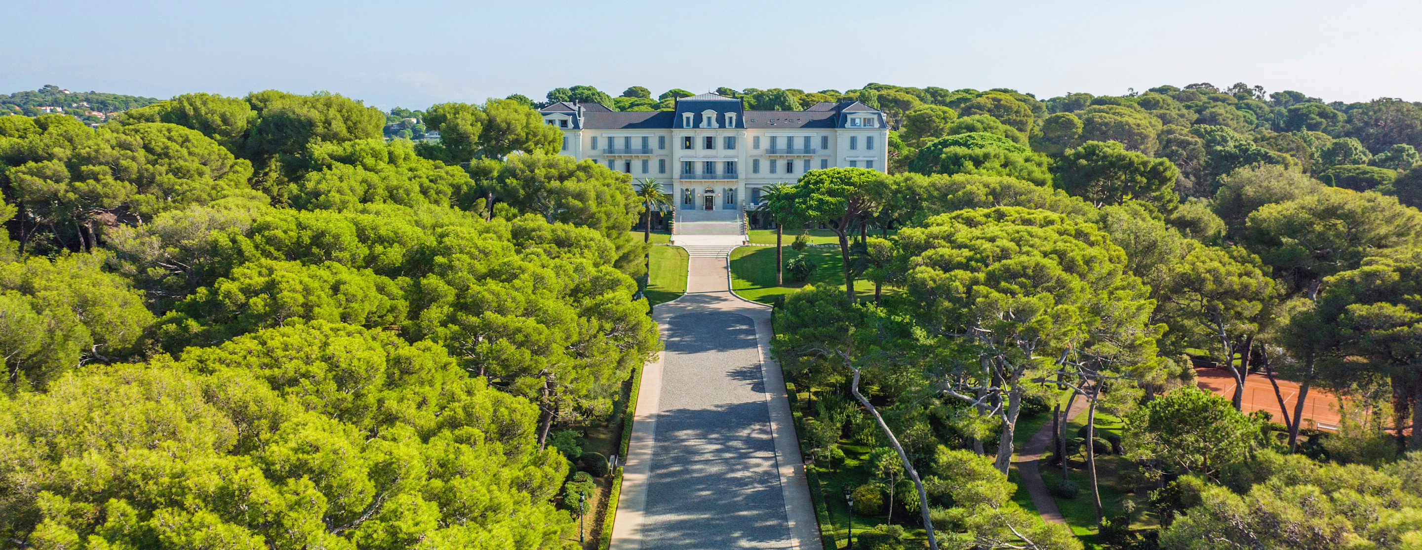 HDC - Aeria view of the hotel