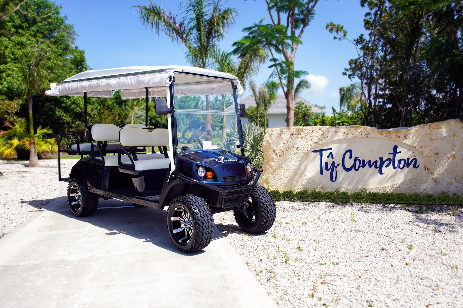 Room XTYC - Image 18