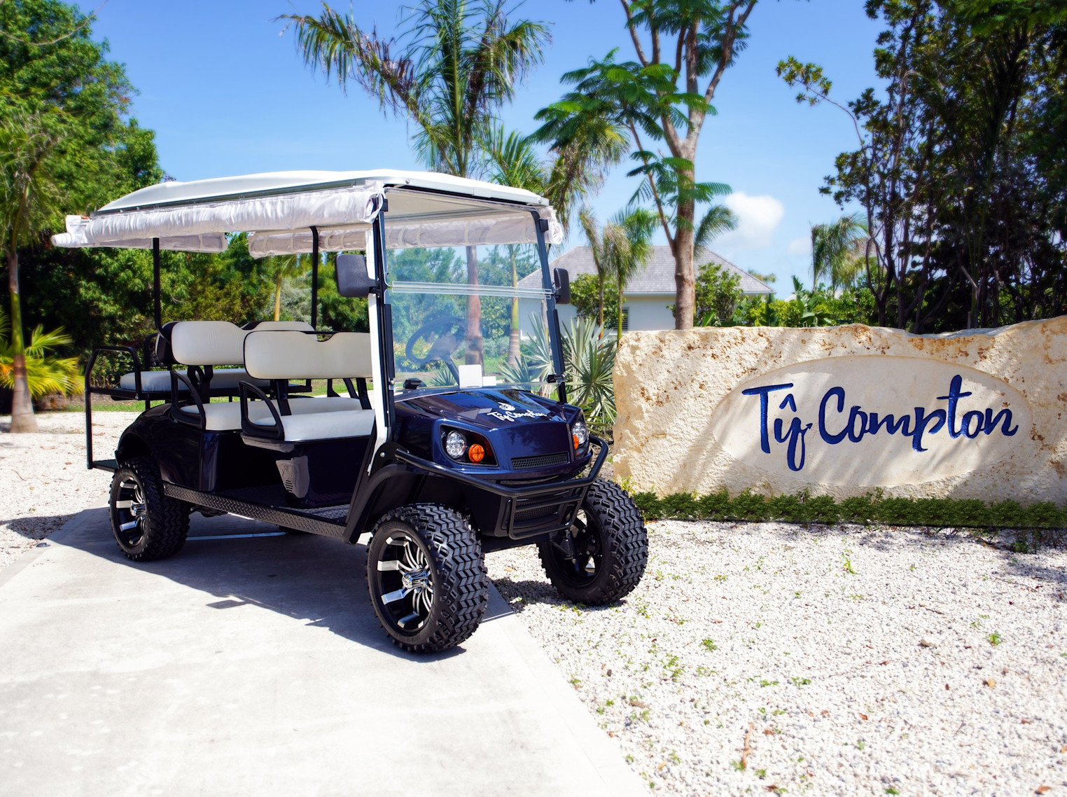 Room XTYC - Image 18