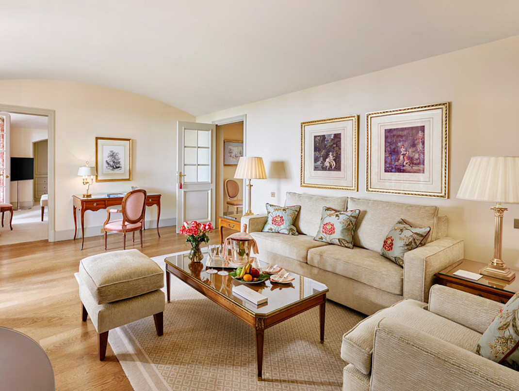 CSM - One Bedroom Suite Living-room