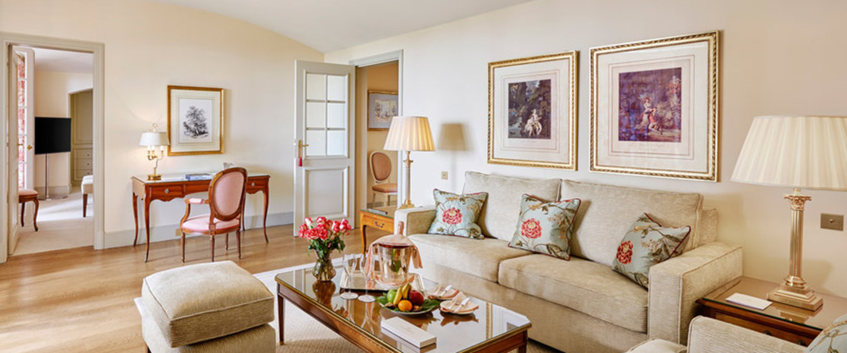 CSM - One Bedroom Suite Living-room