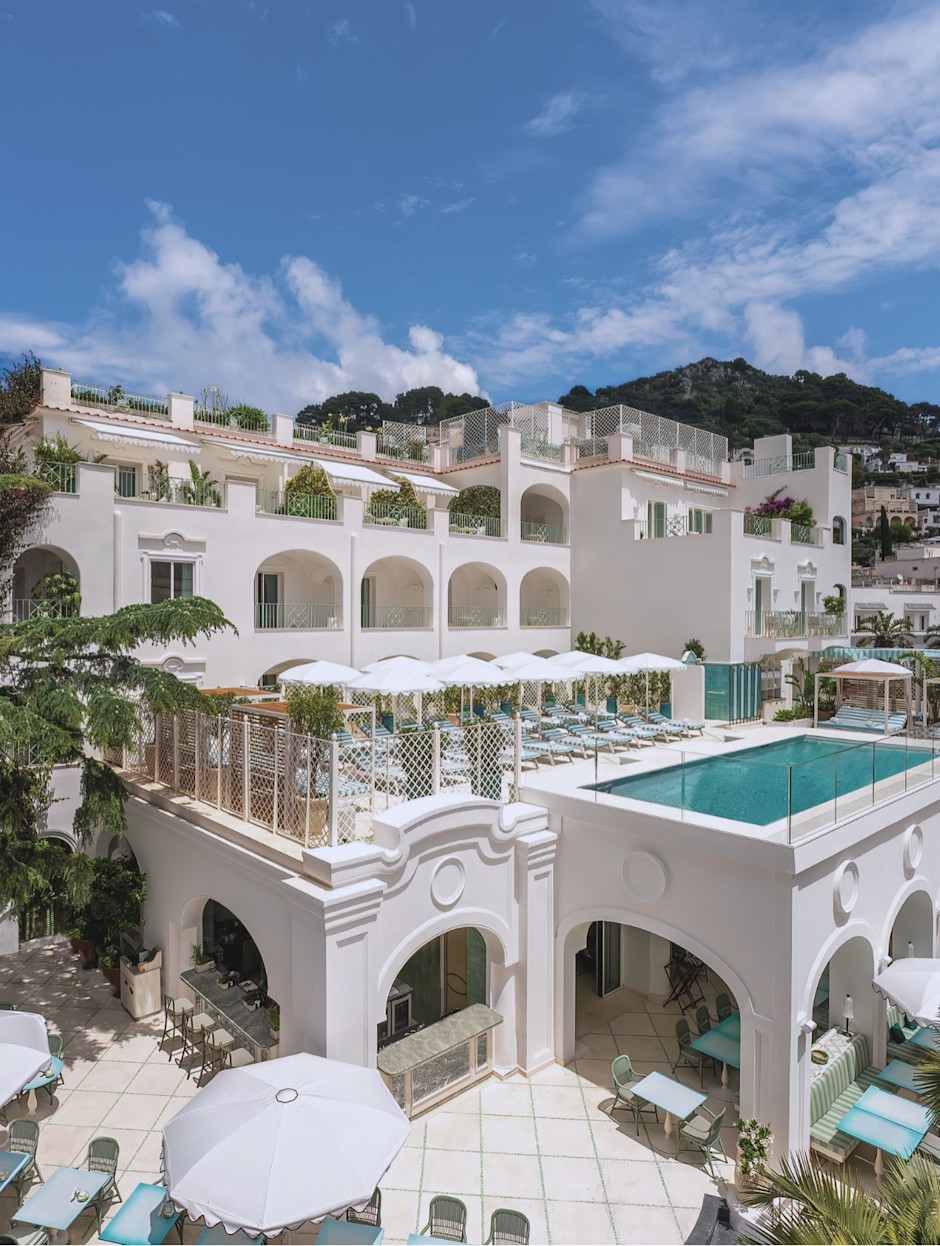 LPA - hotel facade - retouched