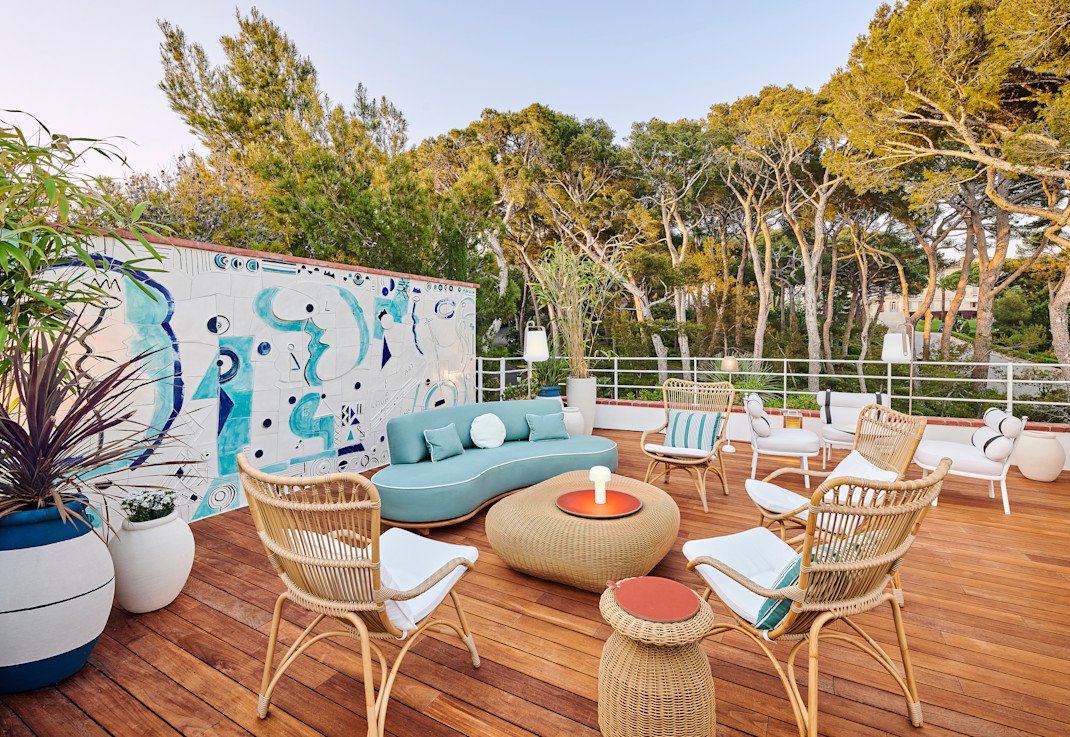 HDC - Eden-Roc Lounge 4