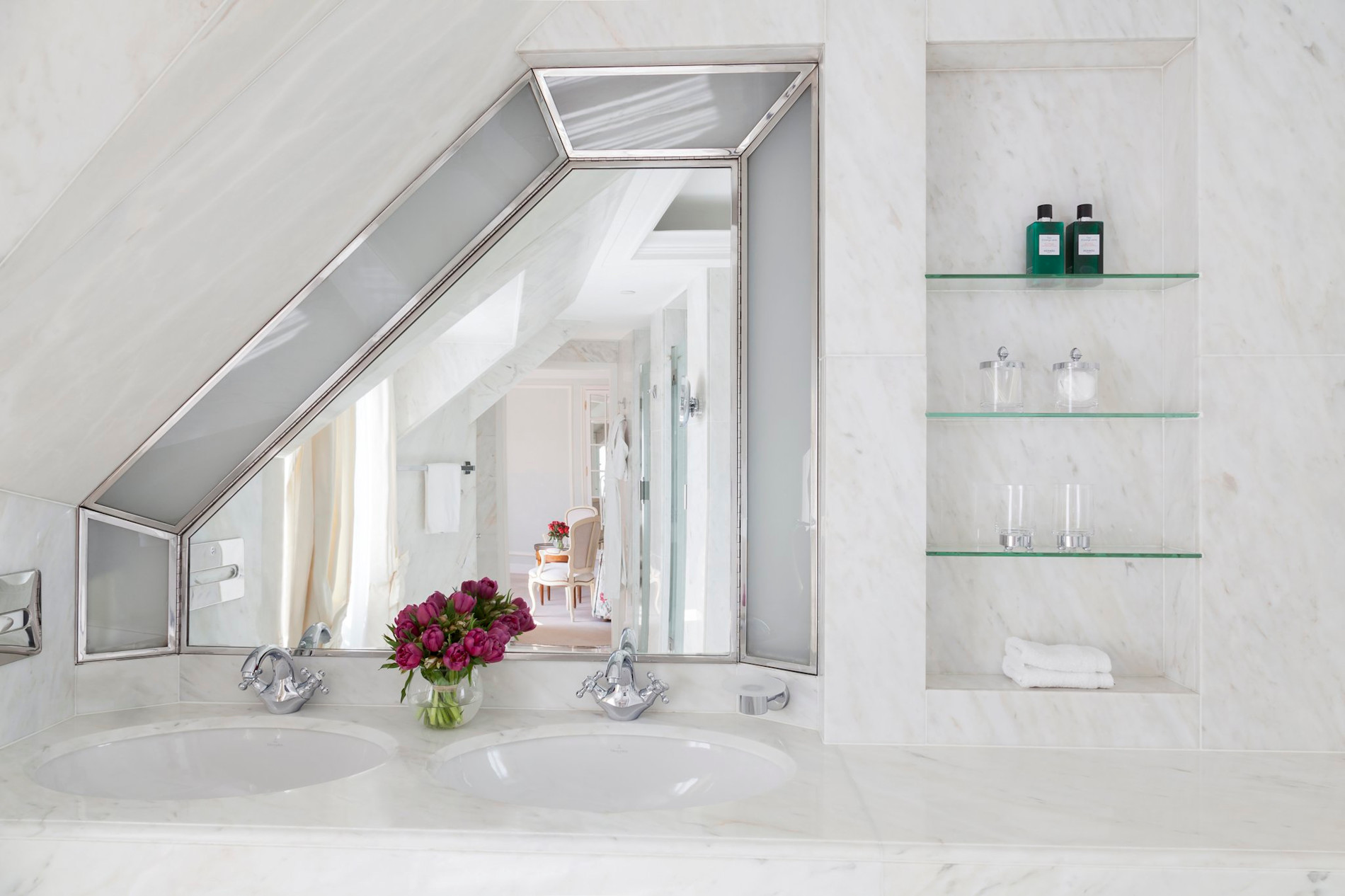 Room 13PANO - Image 8