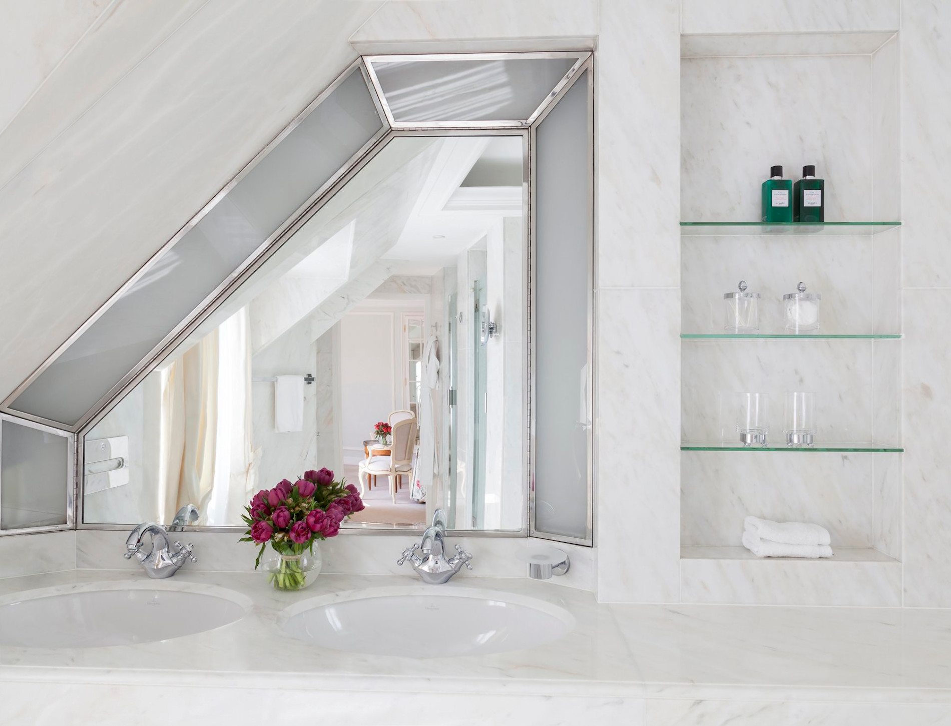 Room 13PANO - Image 8