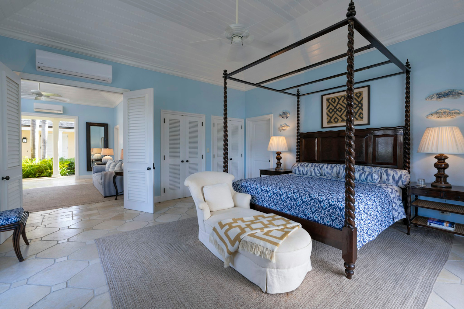 JBI - Room XOLE - Image 17