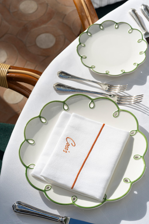 VIN - Coco's - The Courtyard