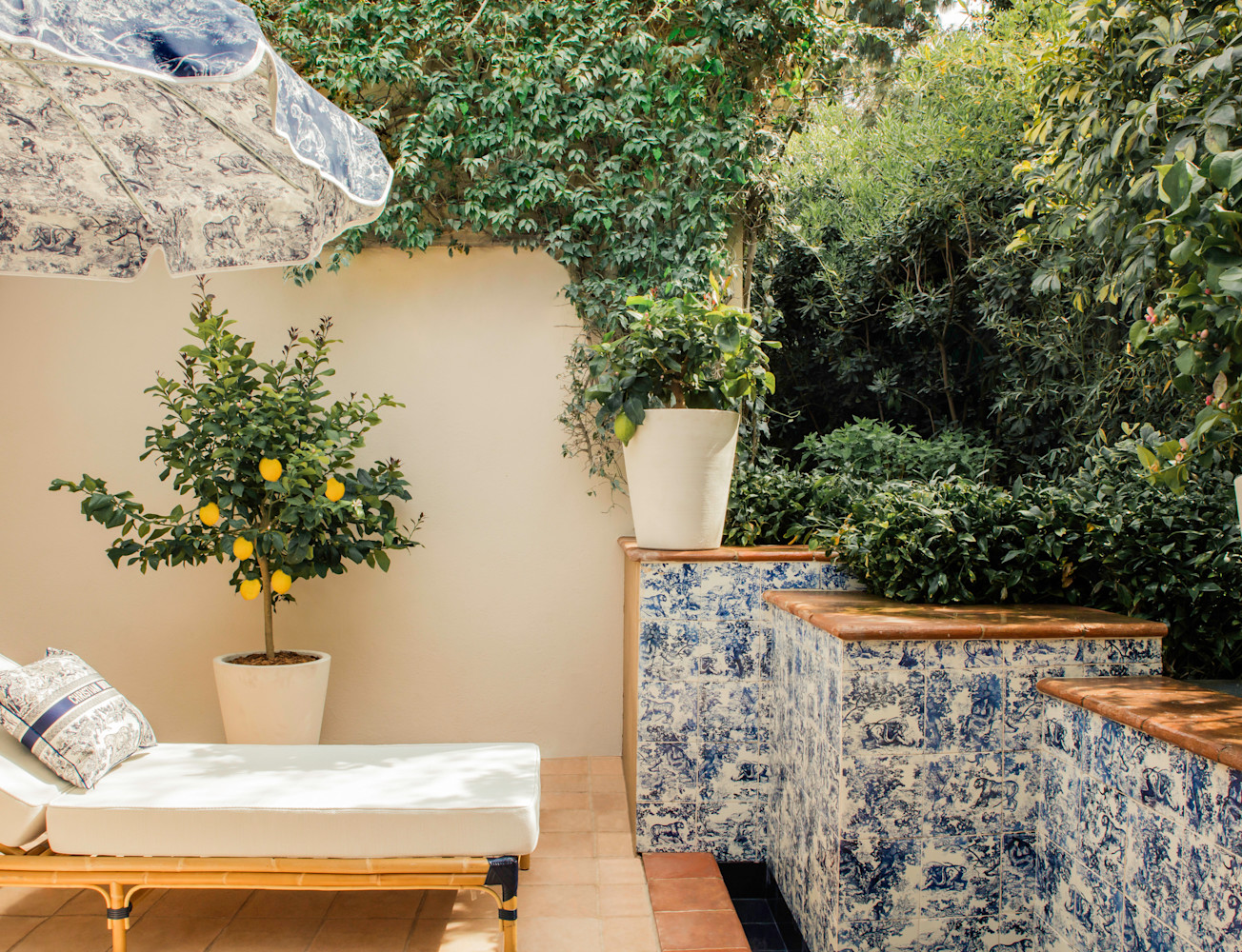 HDC - Dior Spa Eden-Roc patio