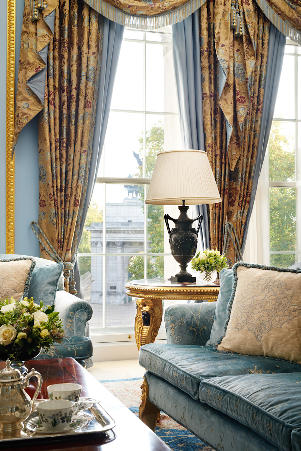 LAN - The Lanesborough London Detail Shot