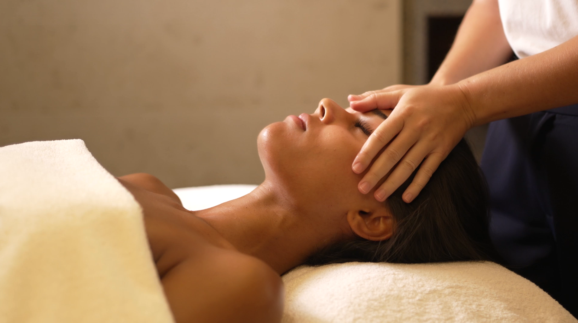 ERO - Wellness - Eden Spa - Face Treatment