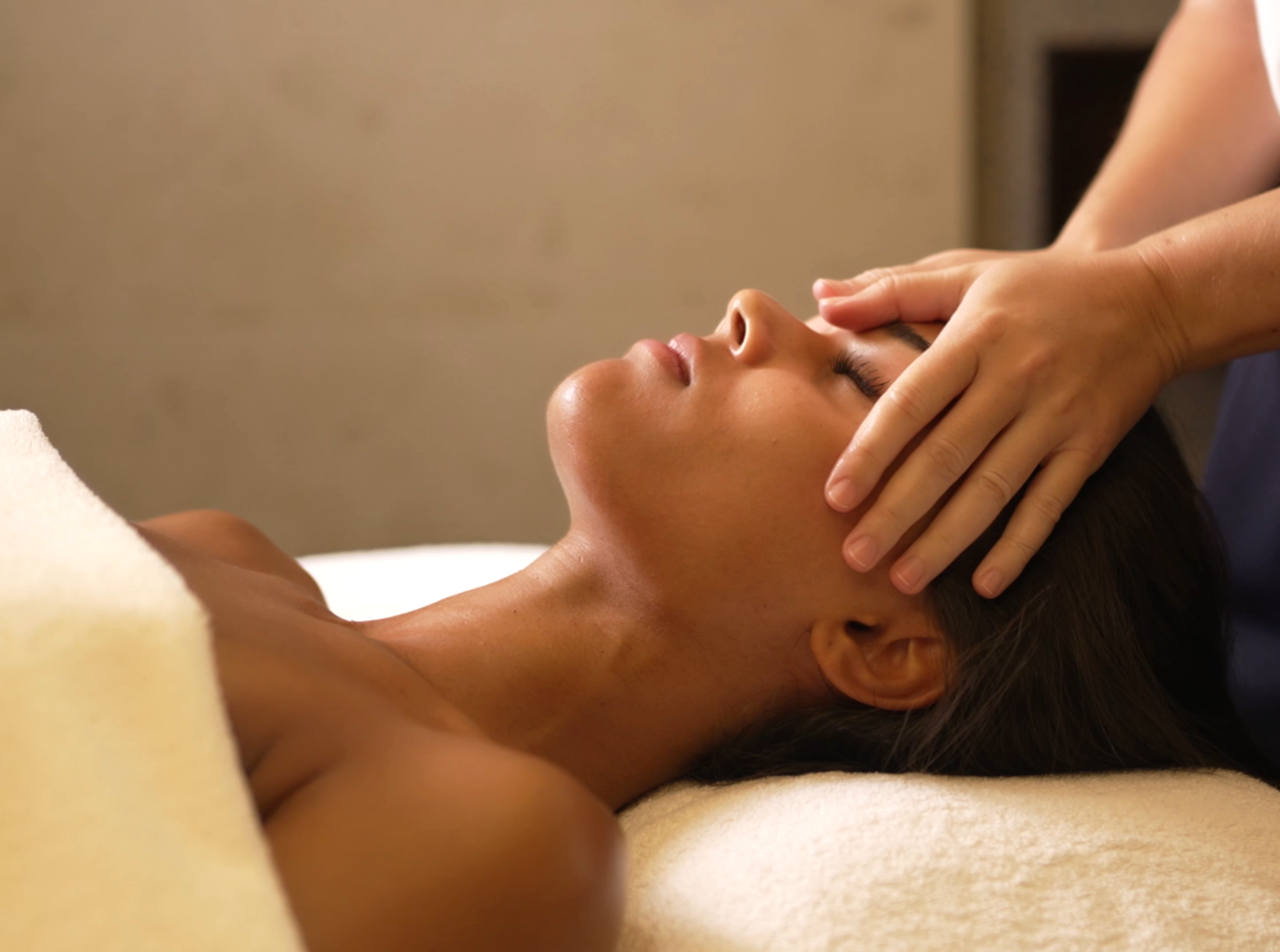 ERO - Wellness - Eden Spa - Face Treatment