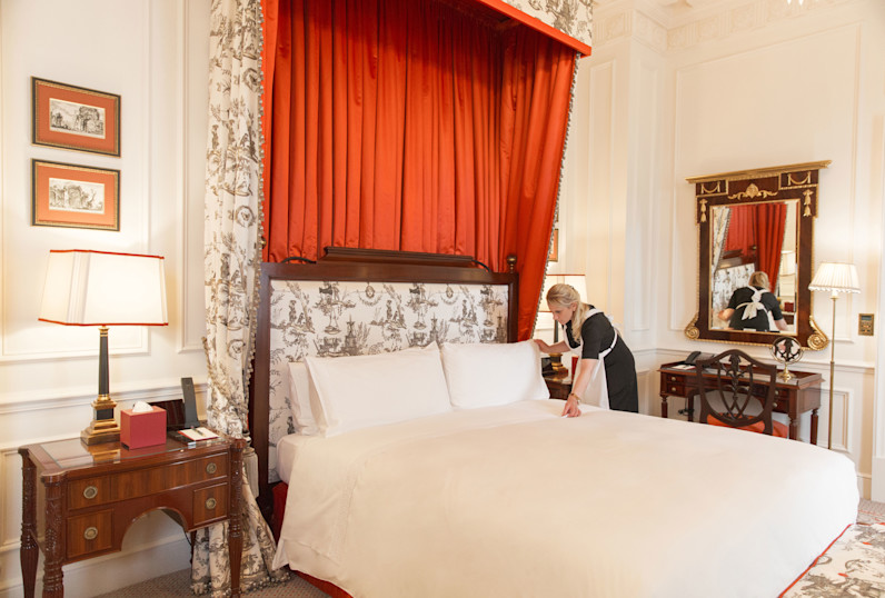 LAN - Housekeeping Service in a Suite The Lanesborough