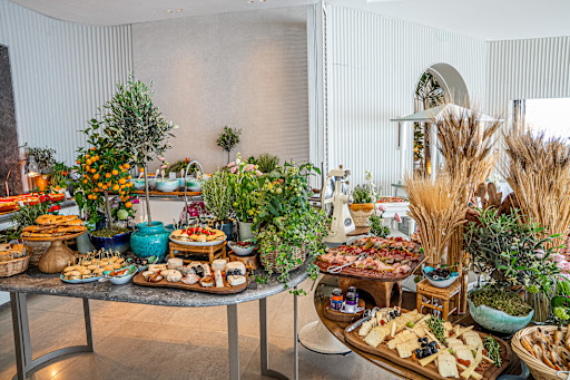Eden-Roc Brunch