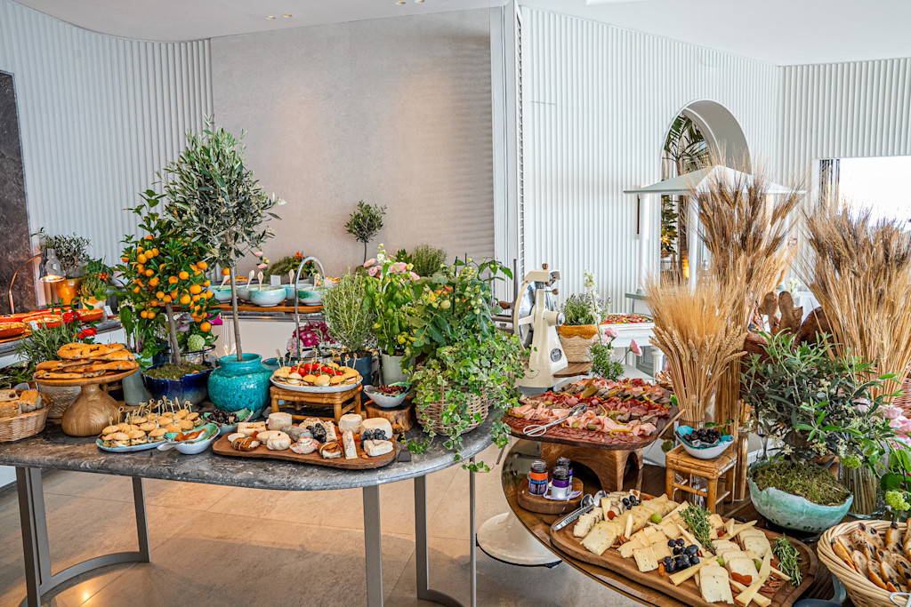 HDC - Eden-Roc Brunch Buffet 3