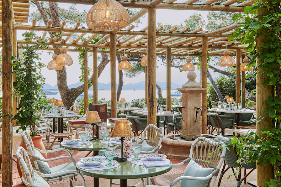 Giovanni-s restaurant Qglrm