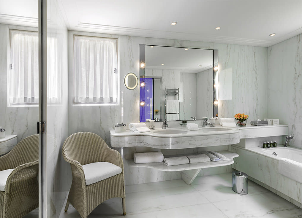 HDC - Villa Eleana Bathroom