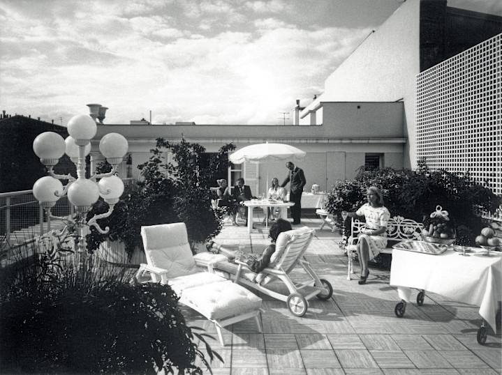 LBP 90th Anniversary Terrace Suite 1970 0hIR1