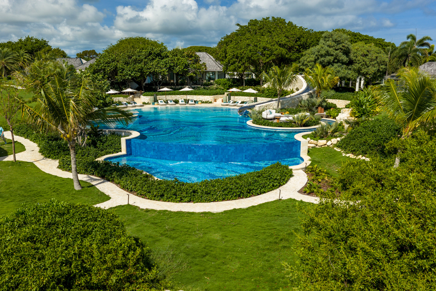 StudioIDC EvangelineDrone-24