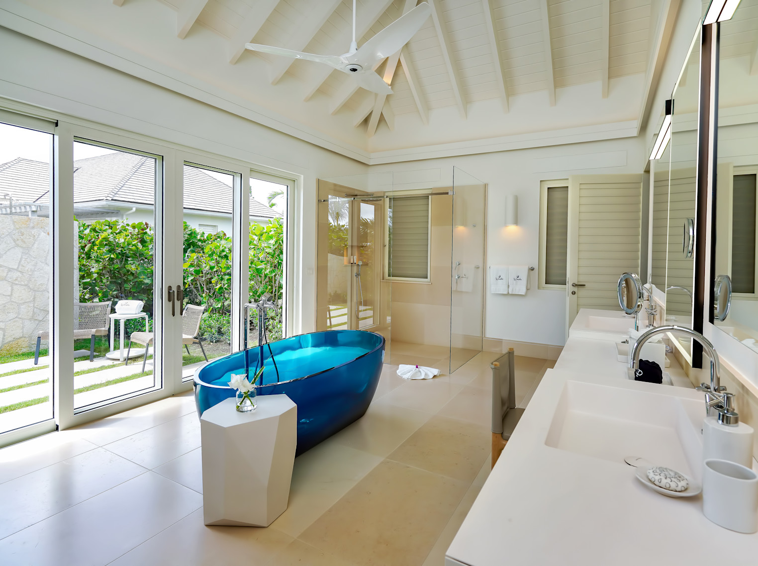 JBI-PrvRes TyCompton Master Bath2-300dpi