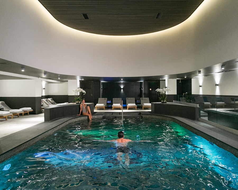 APG - Wellness pool lifestyle