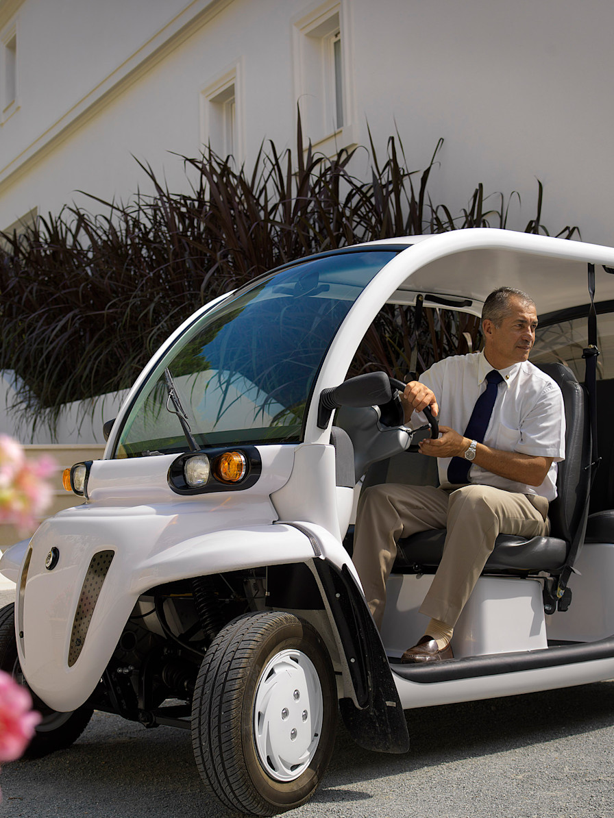 HDC - Villa Eleana Electric car