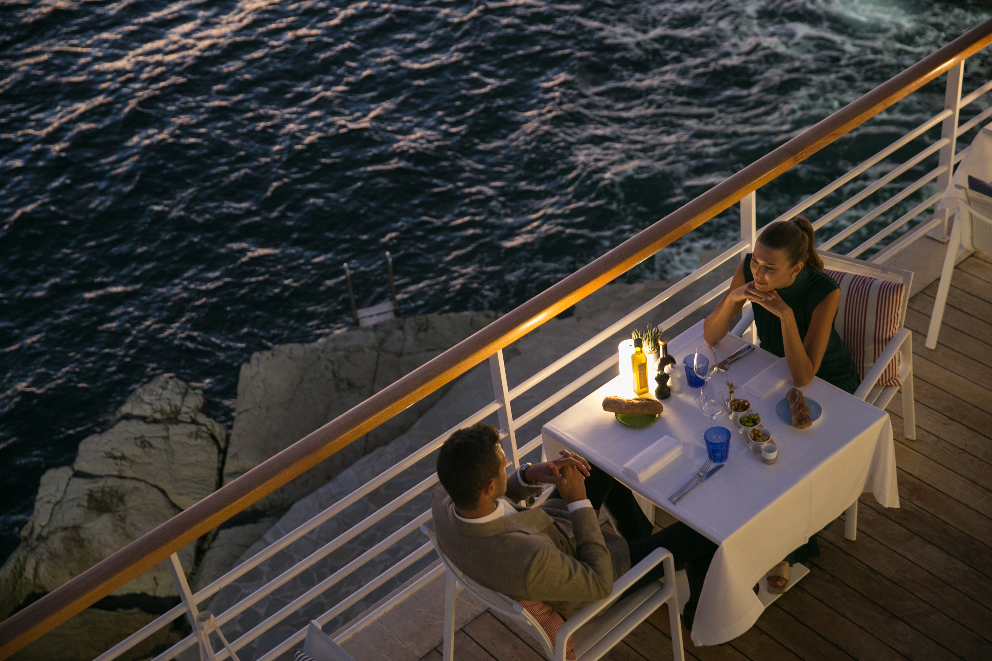 HDC - Dinner at The Grill