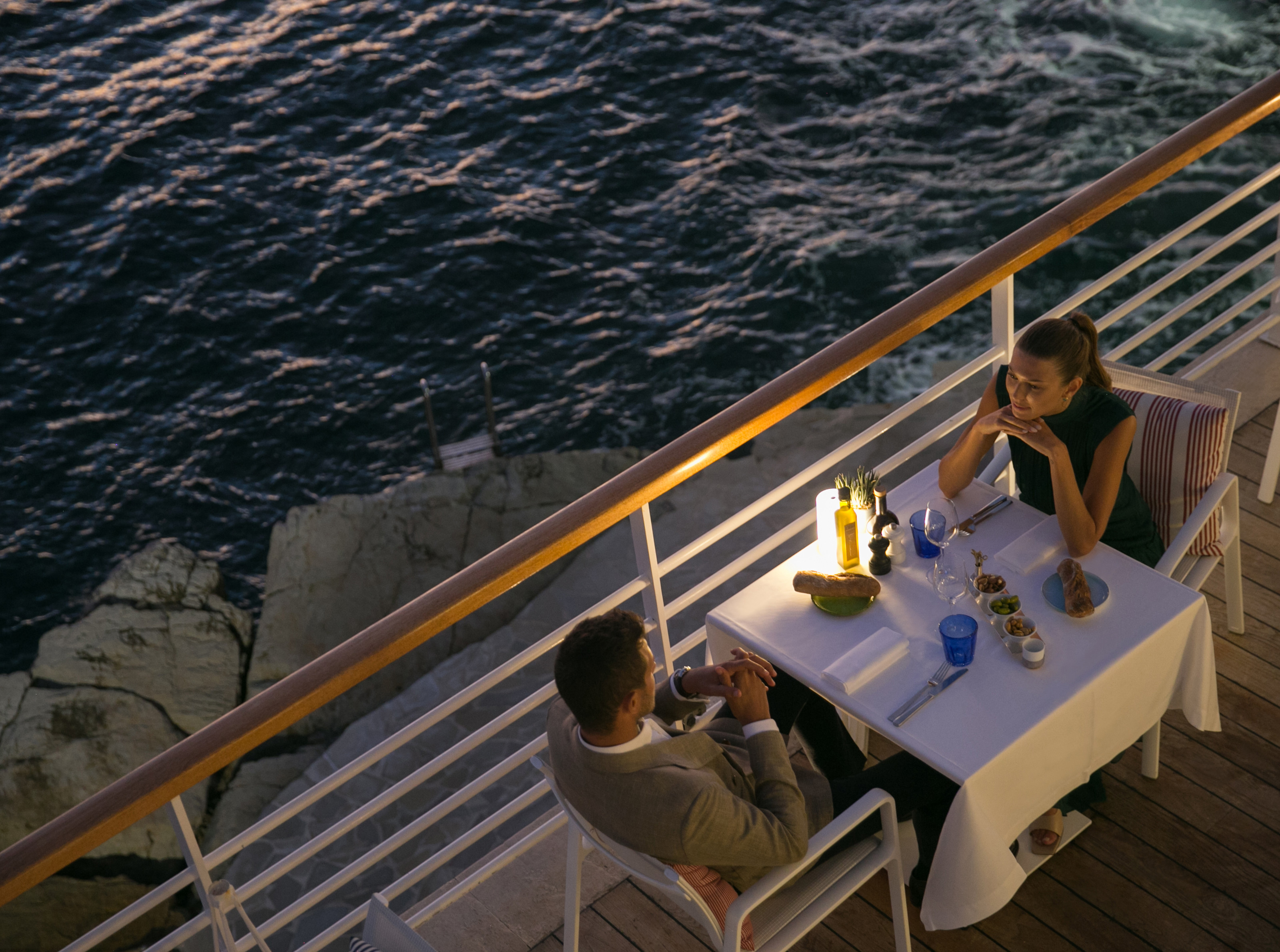 HDC - Dinner at The Grill