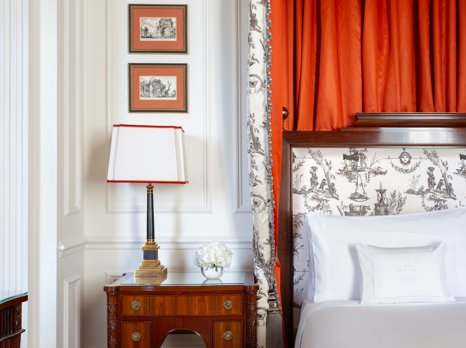 Royal Suite - The Lanesborough - Master Bedroom