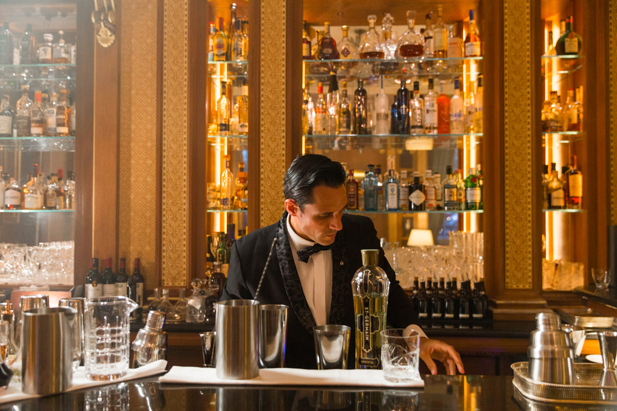 LAN - The Library Bar at The Lanesborough