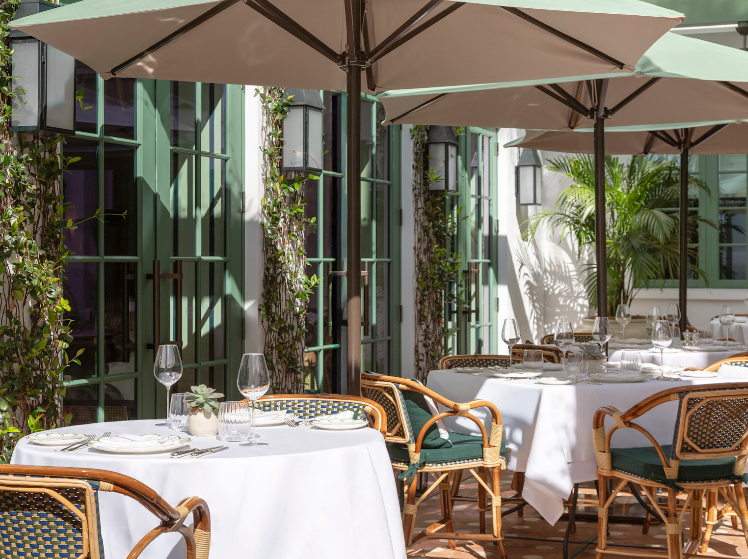 VIN - Coco's - The Courtyard