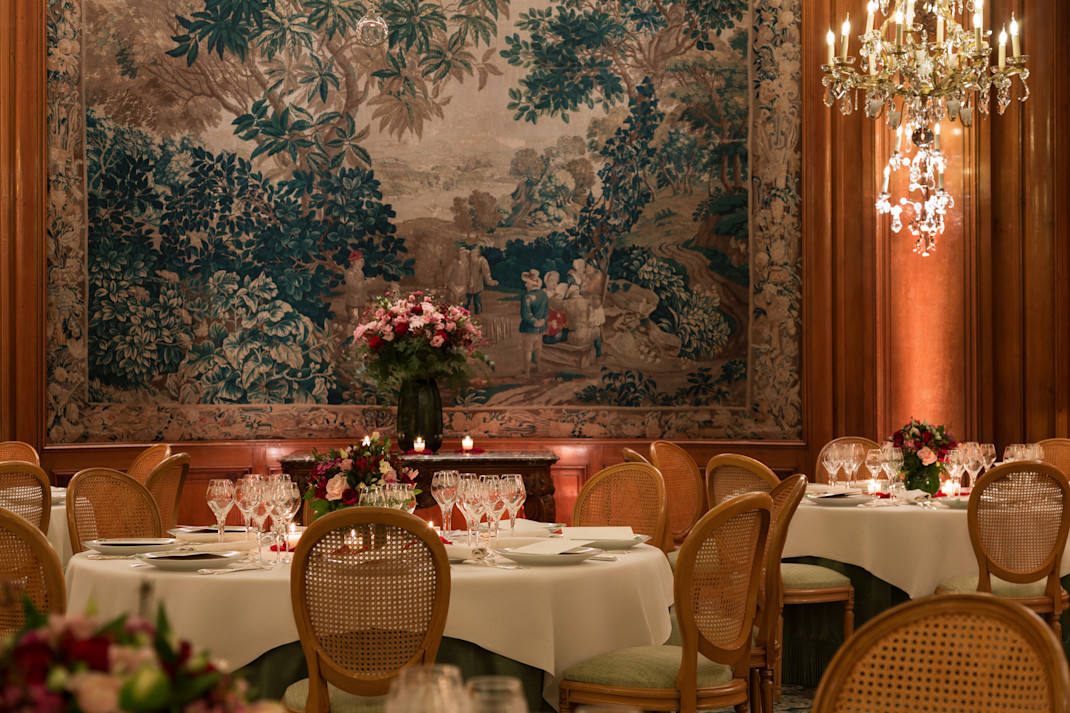 LBP - Salon Castellane - Style tables rondes