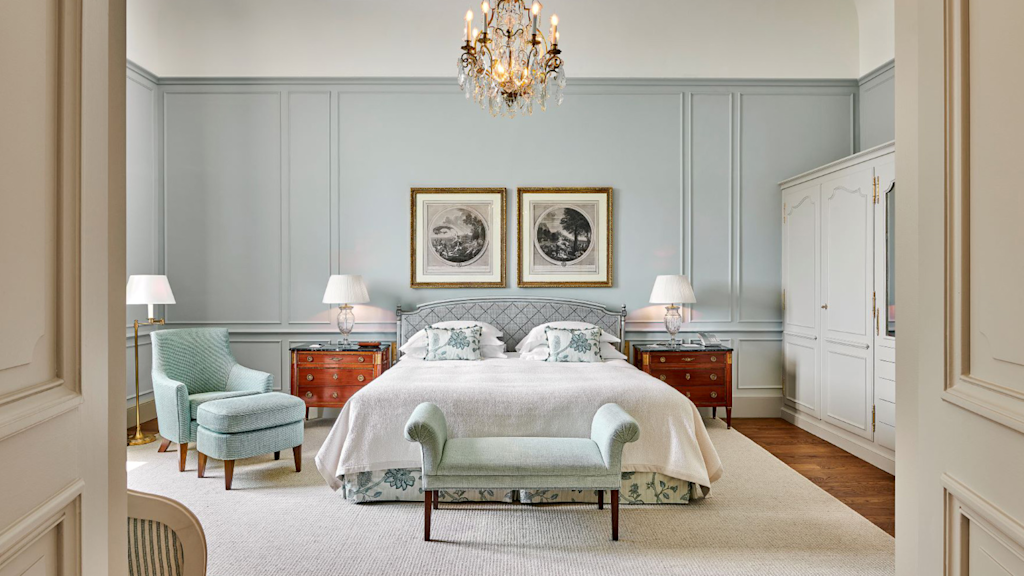 HDC - Deluxe One Bedroom Suite