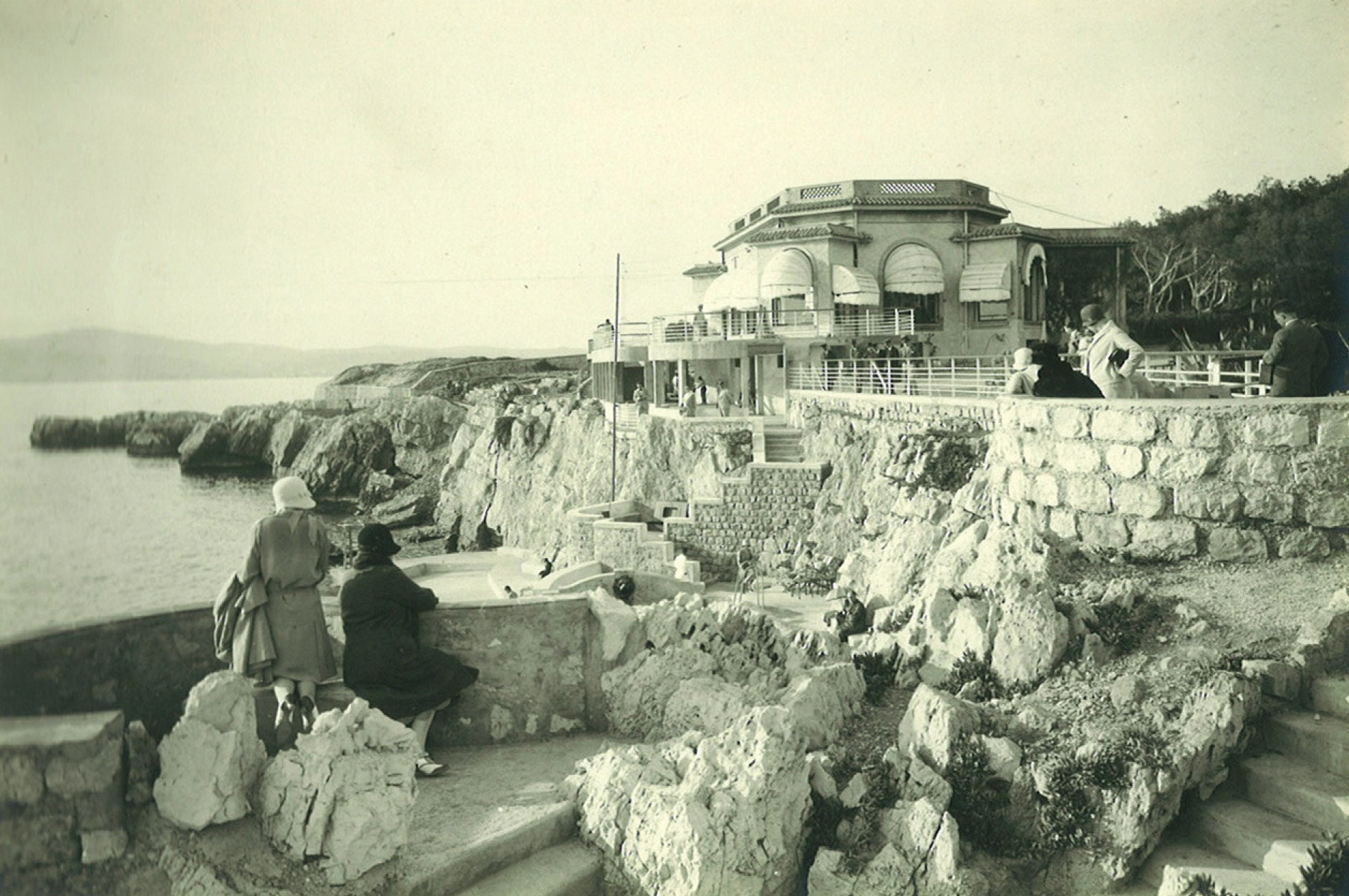 HDC - Eden-Roc Pavilion and pool