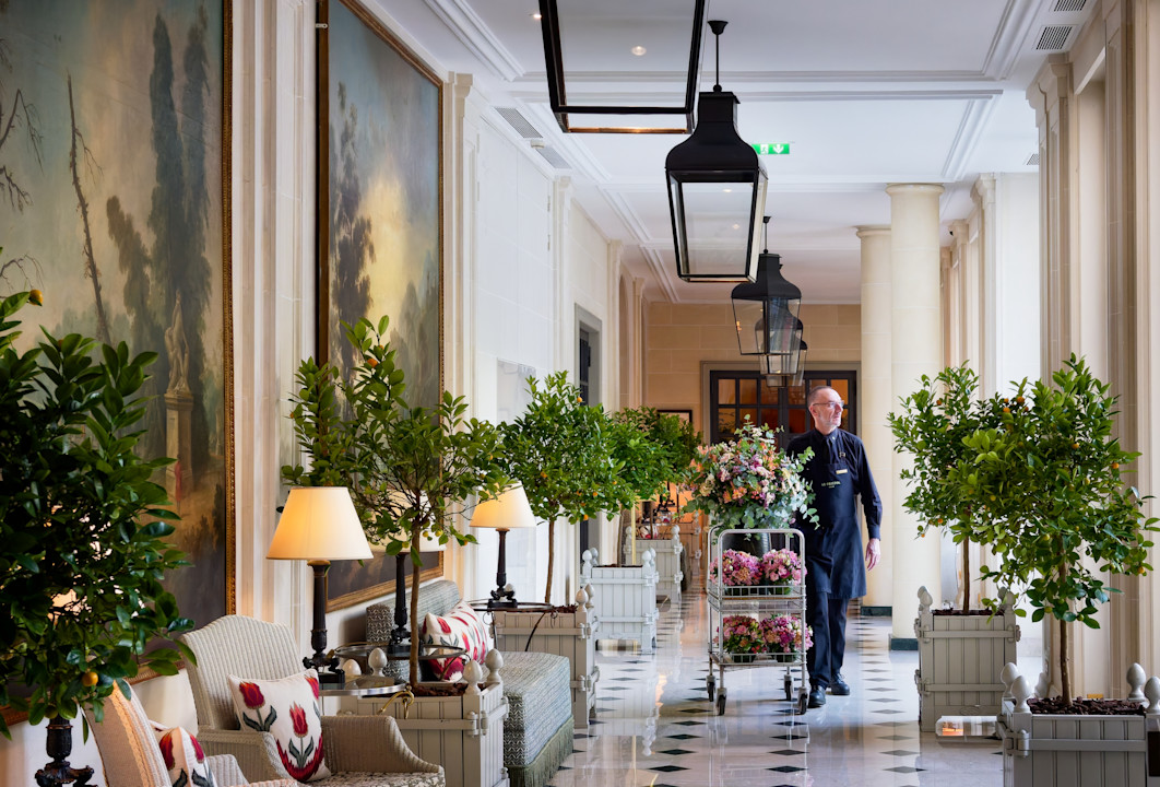 Le Bristol Paris - Philippe Guillot Fleuristes Colonnade f9zXz