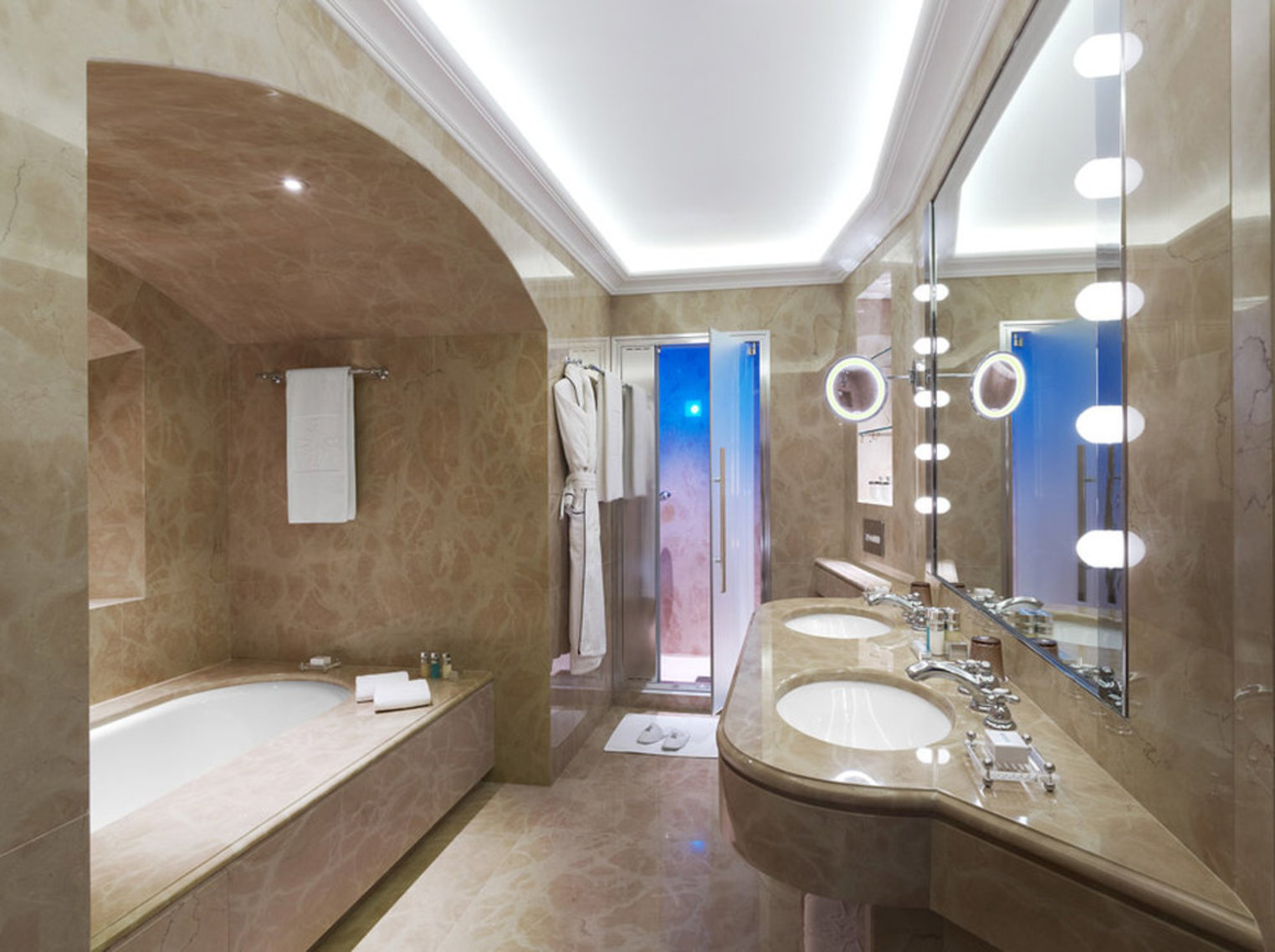 CSM - One Bedroom Suite Bathroom