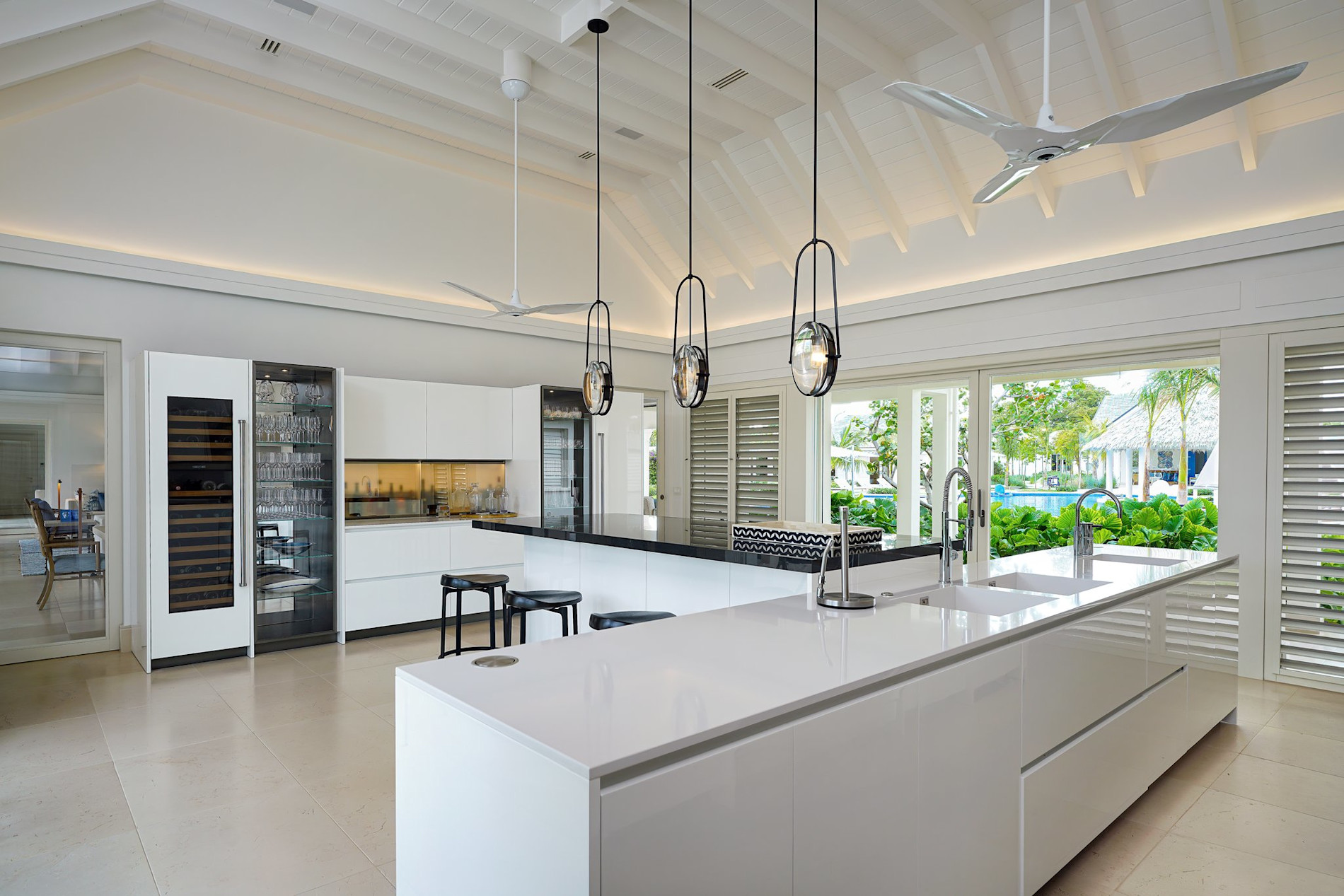 Room XTYC - Image 12