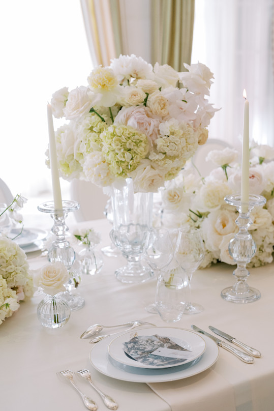 LBP - Salon Versailles - Mise en place Mariage ©Sorya PEDOUSSAUT Dzrjs