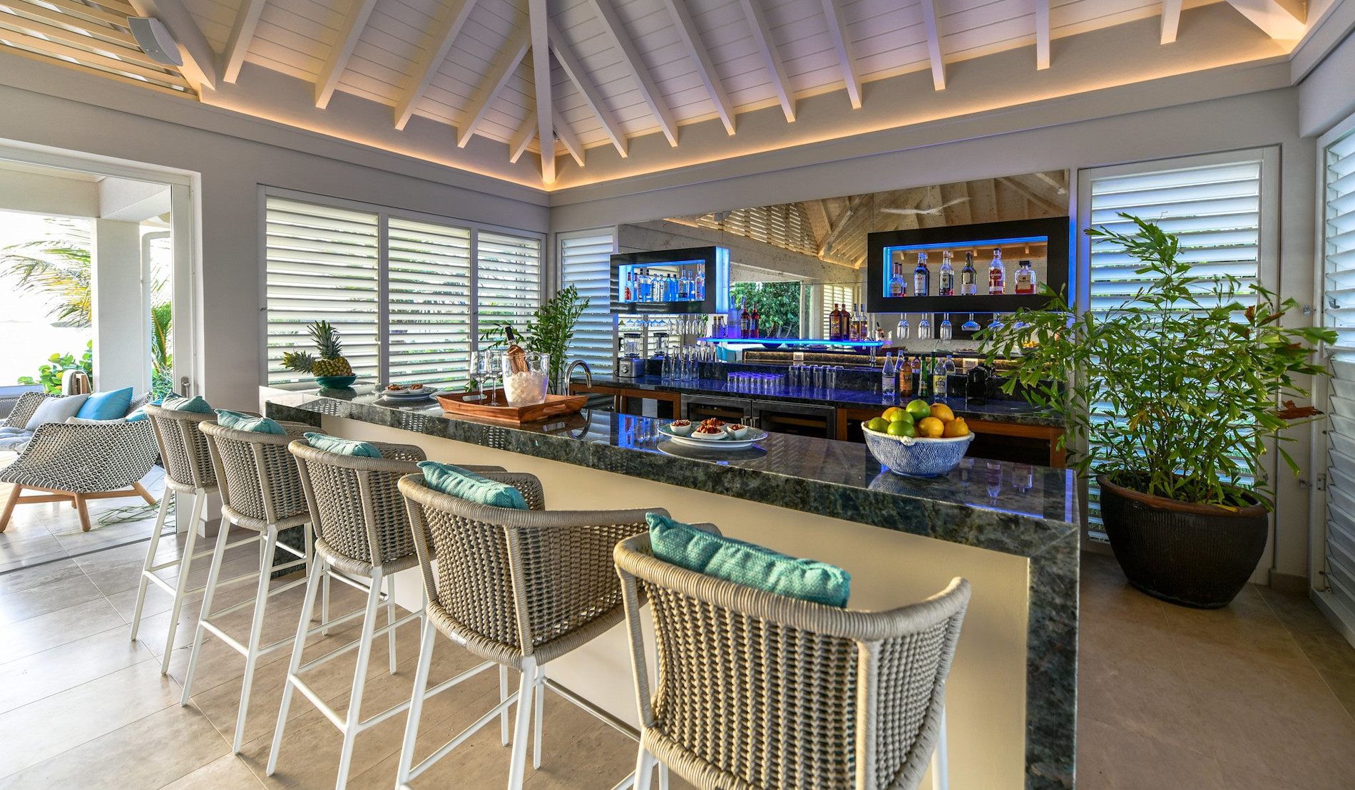 Room XDEL - Image 13