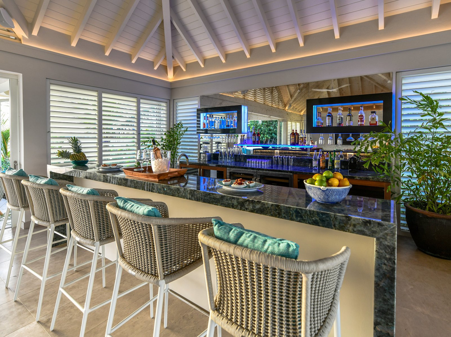 Room XDEL - Image 13