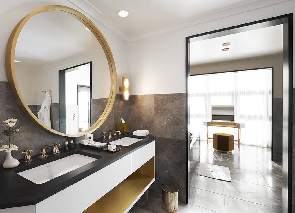 APG - Prestige Suite bathroom