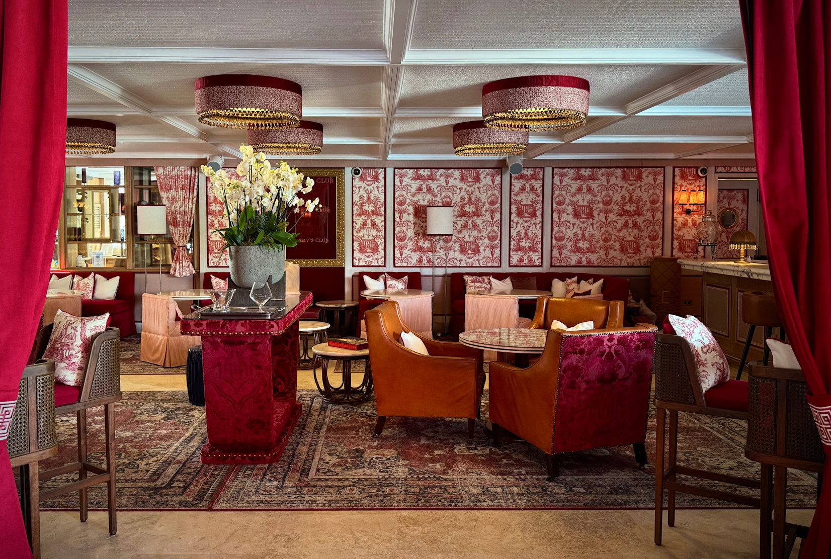 ERO - Restaurant - Remy Bar - Interior