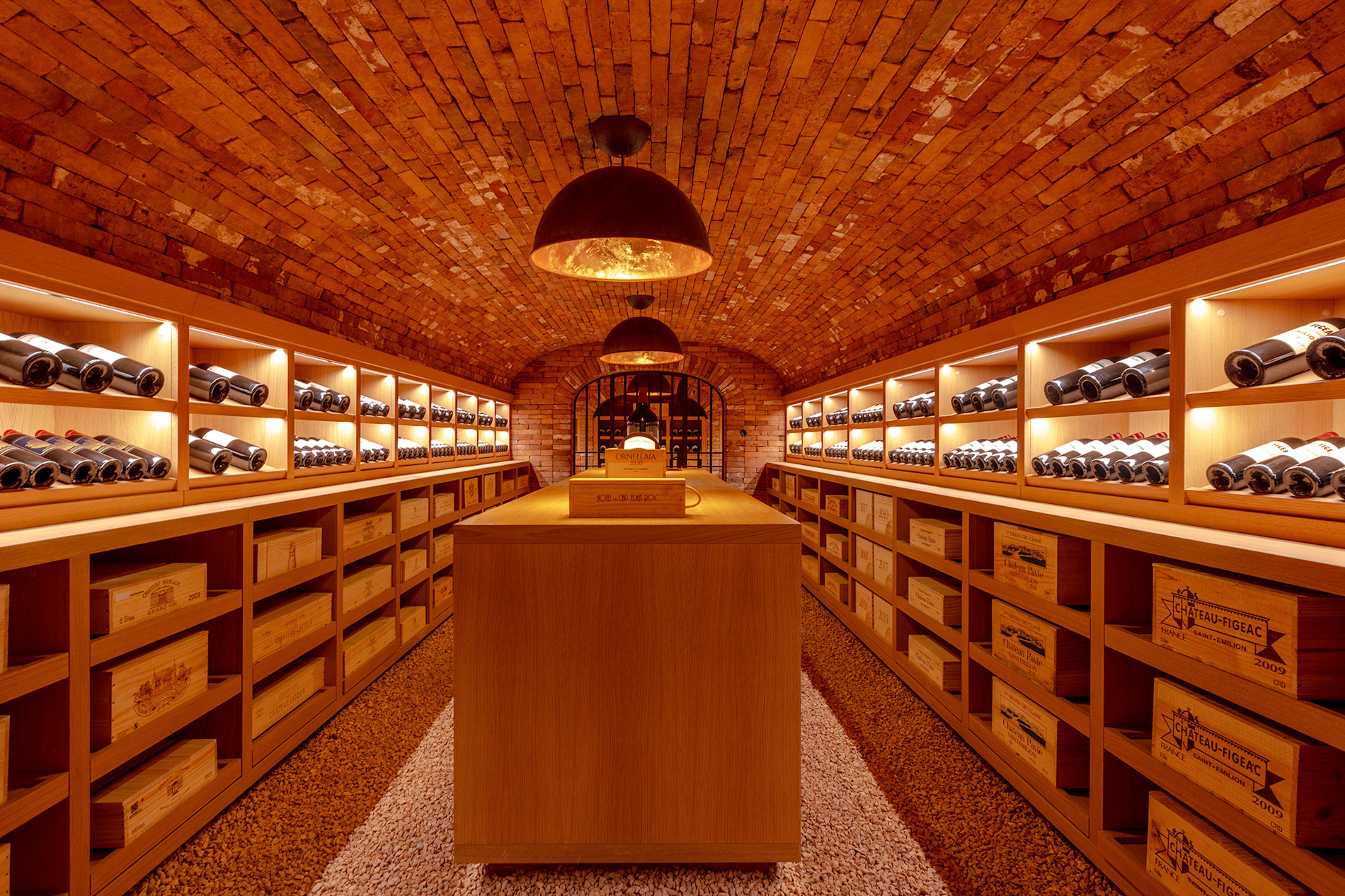 HDC - Villa La Guettière wine cellar